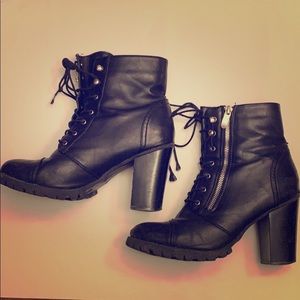 Combat style heels